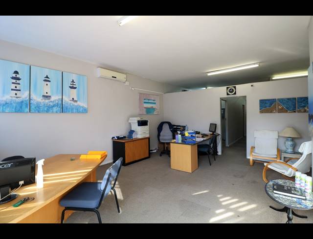 685M² OFFICE FOR SALE IN BEREA